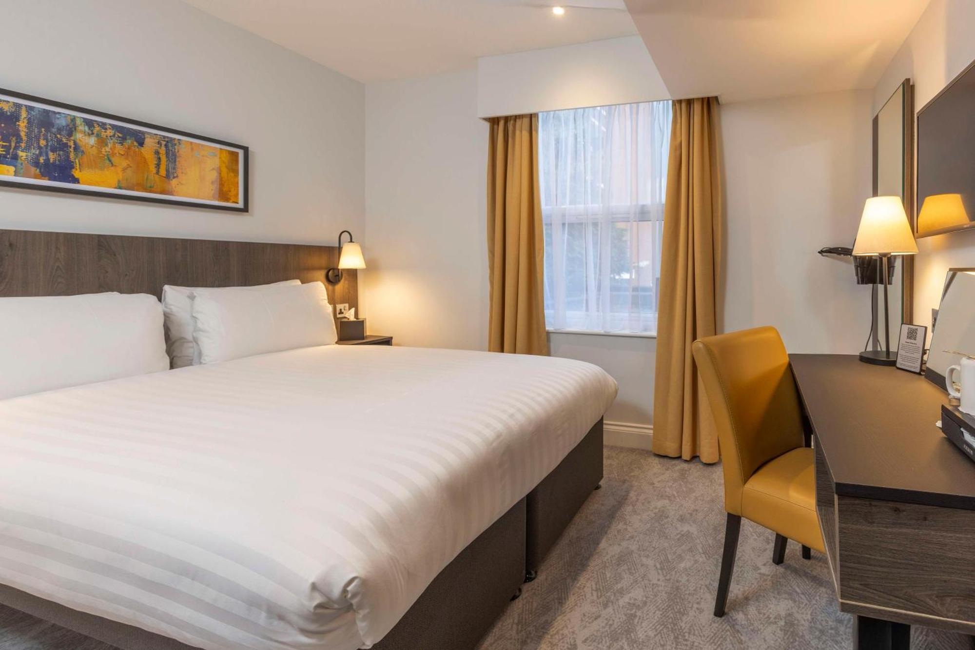Best Western Kensington Olympia Hotel London Exterior foto