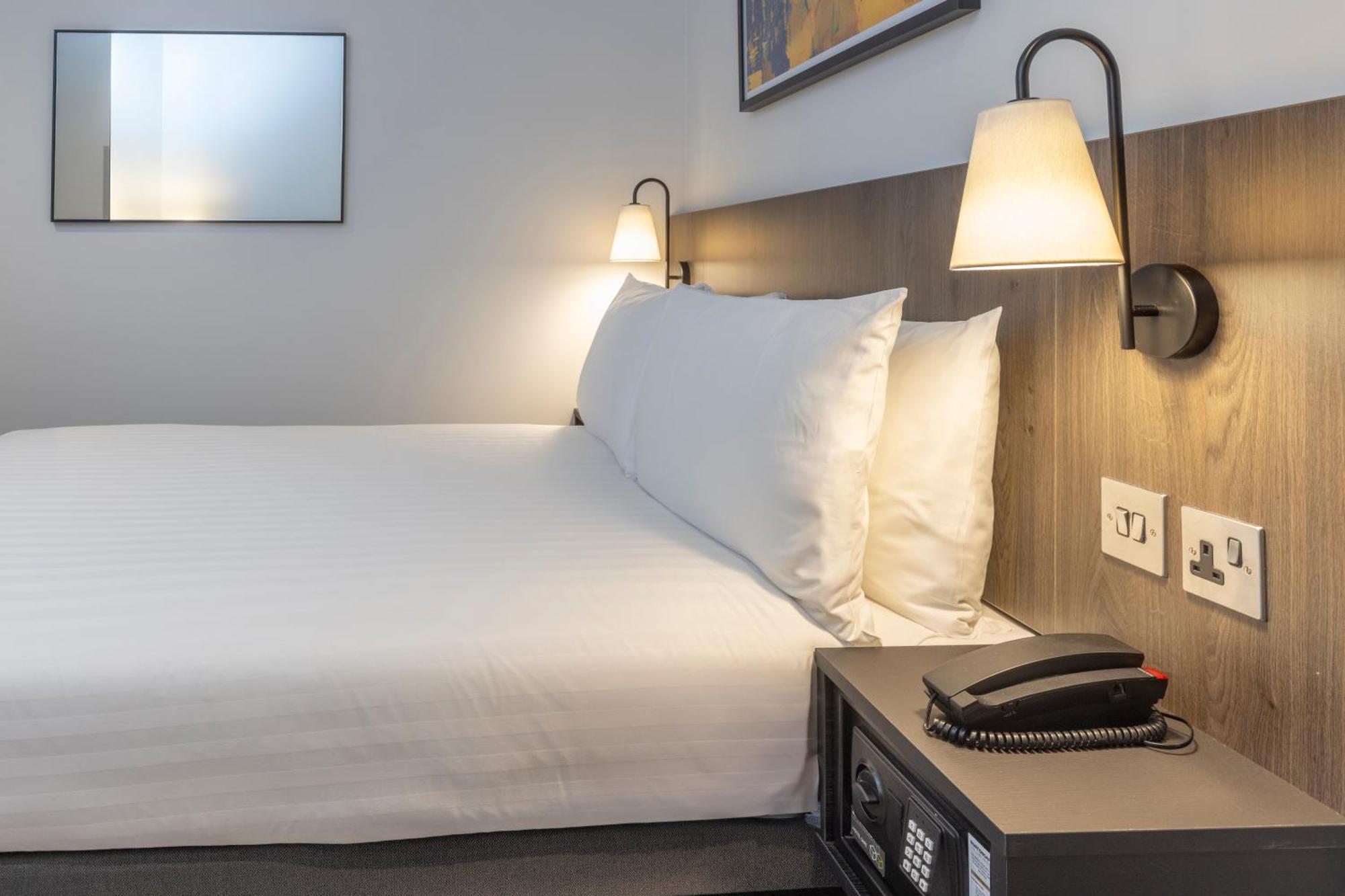 Best Western Kensington Olympia Hotel London Exterior foto